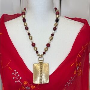 Chico’s Merlot Beaded Pendant Necklace Gold/Red 18.5”
